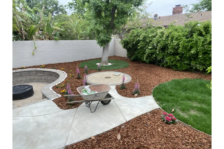 Concrete and block Walls image 8