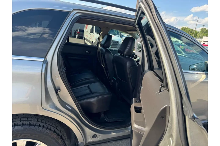 2008 Edge 4dr Limited AWD image 9