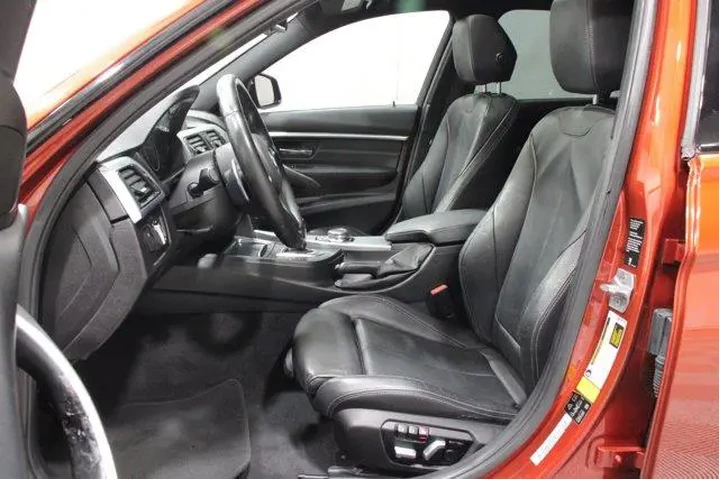 $19988 : BMW 3 Series 2018 AWD 330i x image 3