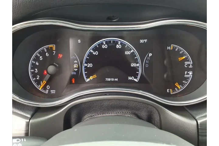 $22900 : Jeep Grand Cherokee 2021 4x4 image 6