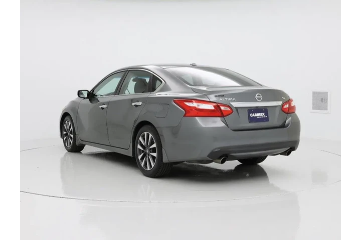 $11998 : Nissan Altima 2017 2.5 SV 4d image 2