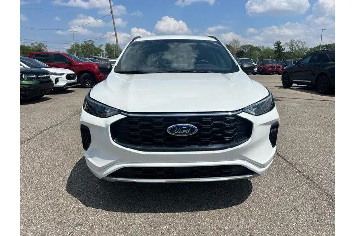 $24486 : Ford Escape 2024 AWD ST-Line image 2