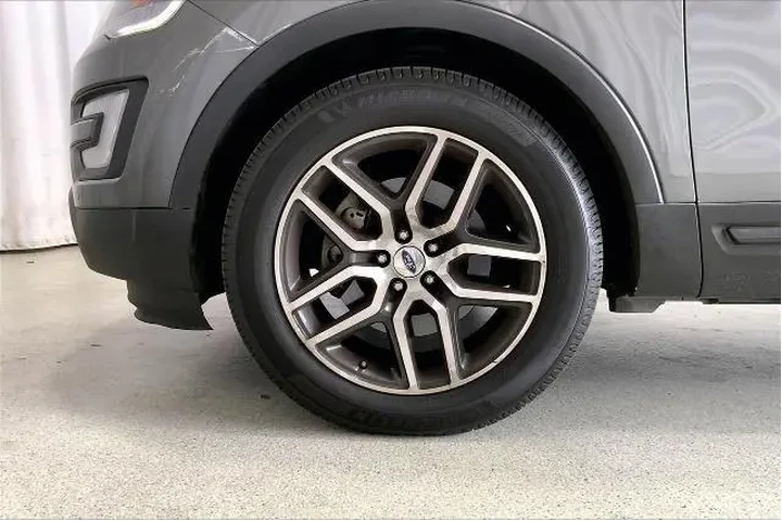 $17951 : Ford Explorer 2017 AWD Sport image 6