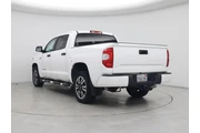 $38998 : Toyota Tundra 2018 4x4 SR5 4 thumbnail