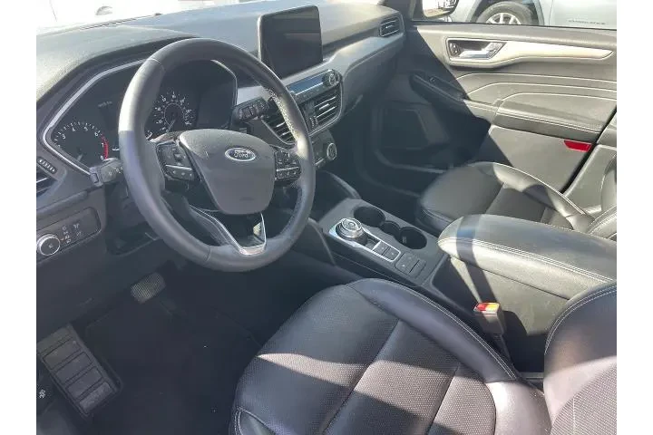 $18436 : Ford Escape 2022 SEL 4dr SUV image 9
