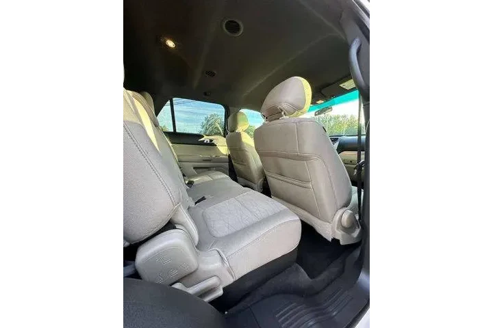 $7495 : Ford Explorer 2013 Base 4dr image 10