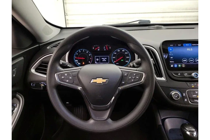 $18998 : Chevrolet Malibu 2020 LS 4dr image 10