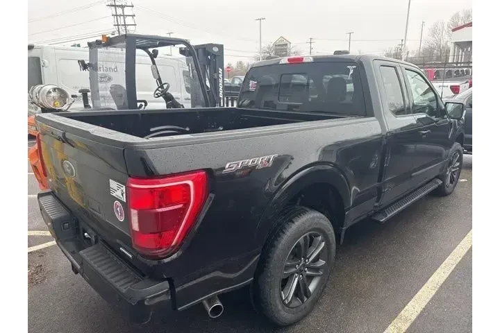 $38695 : Ford F-150 2023 4x4 XLT 4dr image 6