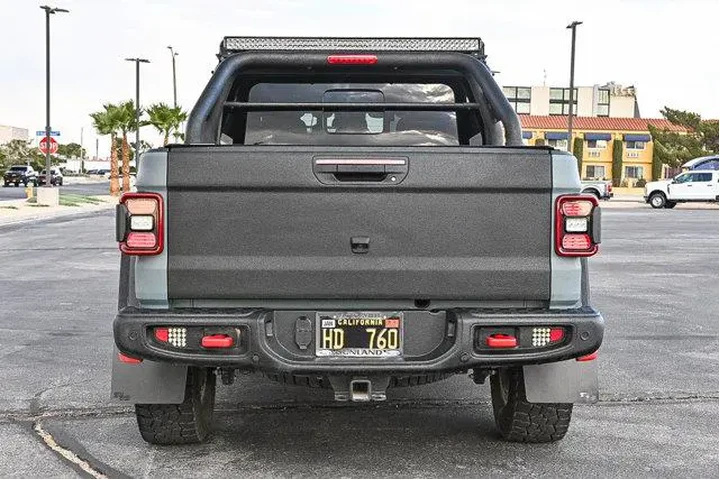 Jeep Gladiator 2024 4x4 Rubi image 7