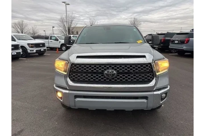 $28000 : Toyota Tundra 2019 4x4 SR5 4 image 2