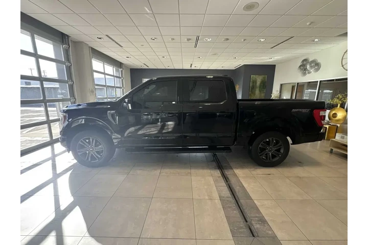 $37485 : Ford F-150 2021 4x4 Lariat 4 image 6