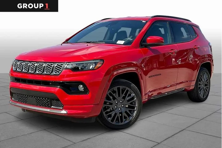 $20584 : Jeep Compass 2023 4x4 Limite image 1