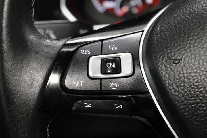$14991 : Volkswagen Jetta 2019 R-Line image 10