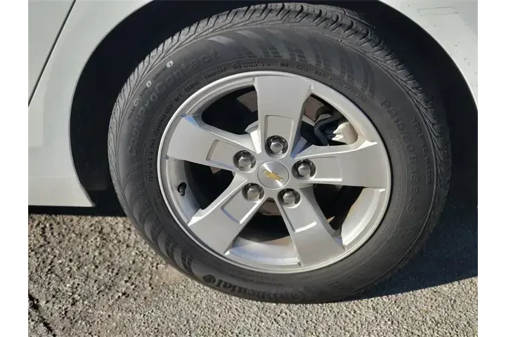 $8991 : Chevrolet Malibu Limited 201 image 7