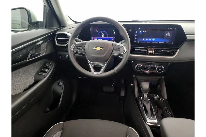 $25998 : Chevrolet Trailblazer 2025 L image 10
