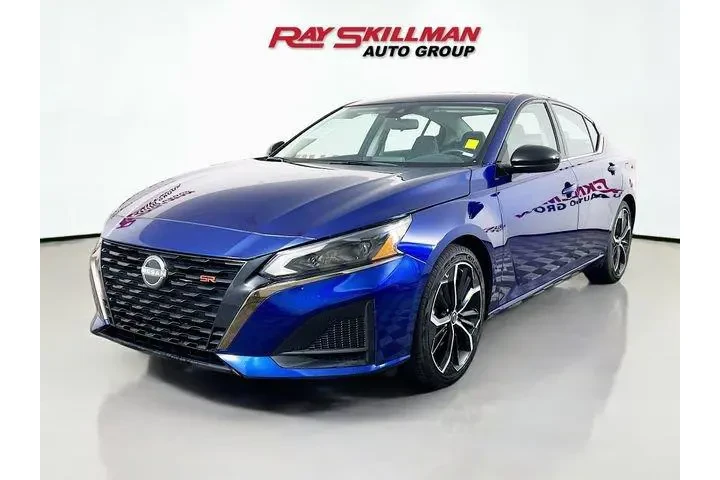 $21975 : Nissan Altima 2024 2.5 SR 4d image 3