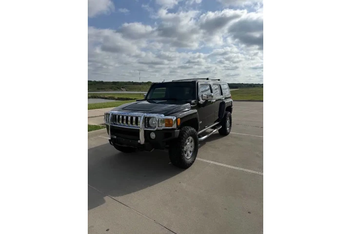 $14995 : 2010 HUMMER H3 Alpha image 7