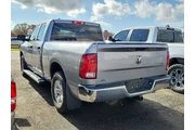 $29899 : Ram 1500 Classic 2021 4x4 Tr thumbnail