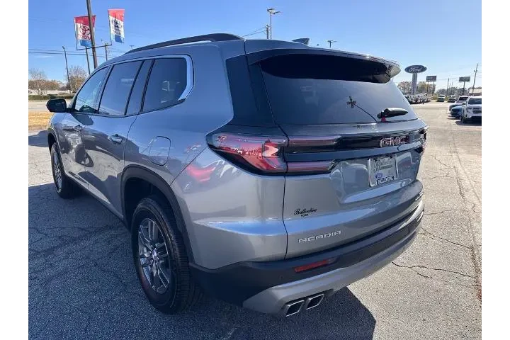 $35988 : GMC Acadia 2025 Elevation 4d image 5