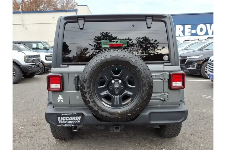 $18999 : Jeep Wrangler Unlimited 2018 image 5