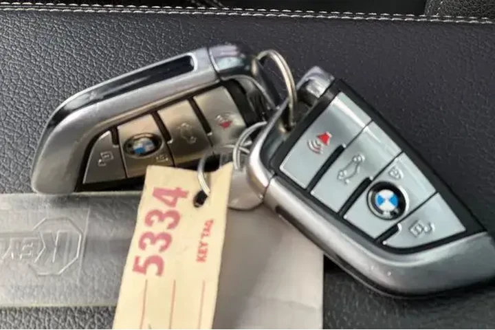 $17994 : BMW 5 Series 2019 530i 4dr S image 10