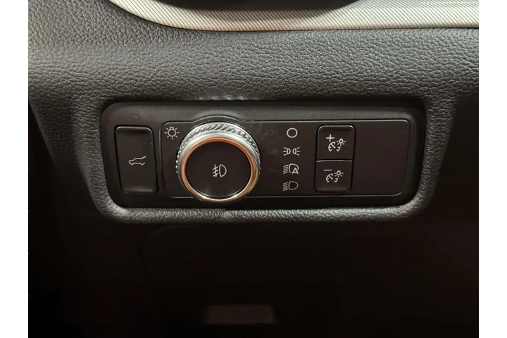 $26495 : Ford Explorer 2021 AWD XLT 4 image 9