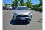 $19995 : Toyota RAV4 2020 AWD XLE 4dr thumbnail