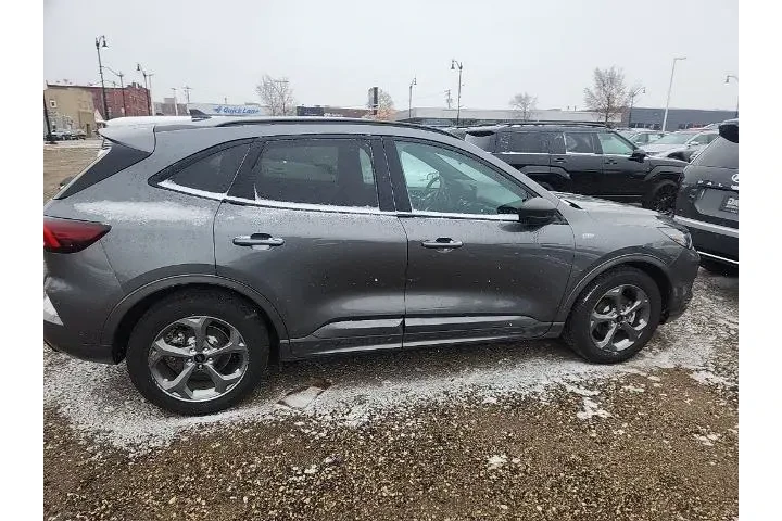 $20000 : Ford Escape 2023 ST-Line 4dr image 5