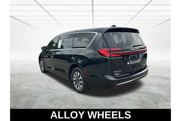 $22930 : Chrysler Pacifica Hybrid 202 image 7