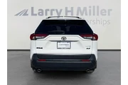 Toyota RAV4 2024 XLE 4dr SUV thumbnail
