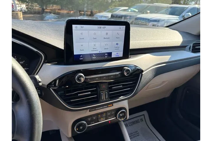 $17990 : Ford Escape 2020 AWD SE 4dr image 10