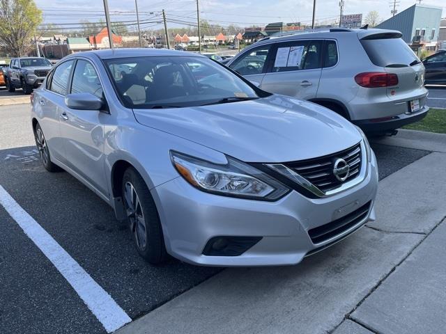 $17988 : PRE-OWNED 2017 NISSAN ALTIMA image 2