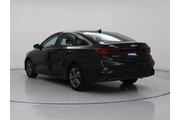 $16998 : Kia Forte 2023 LXS 4dr Sedan thumbnail