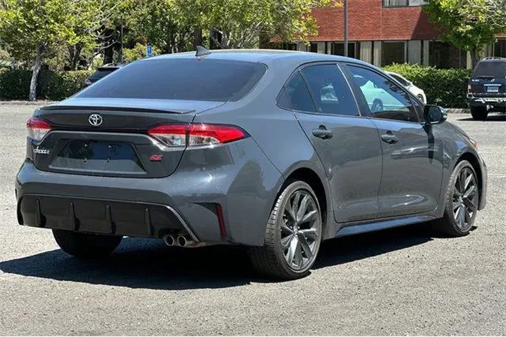 $21945 : Toyota Corolla 2023 SE 4dr S image 4