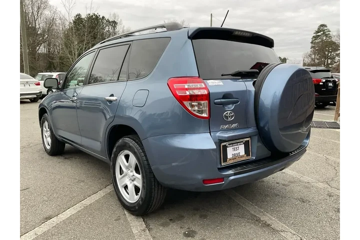 $10985 : Toyota RAV4 2012 Base 4dr SU image 7