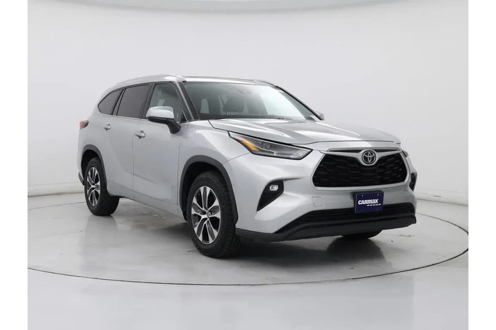 $34998 : Toyota Highlander 2023 XLE 4 image 1