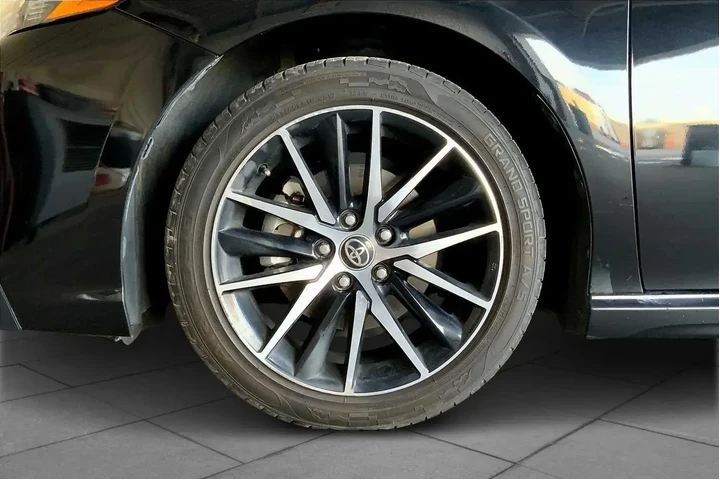 $26238 : Toyota Camry 2023 SE 4dr Sed image 9