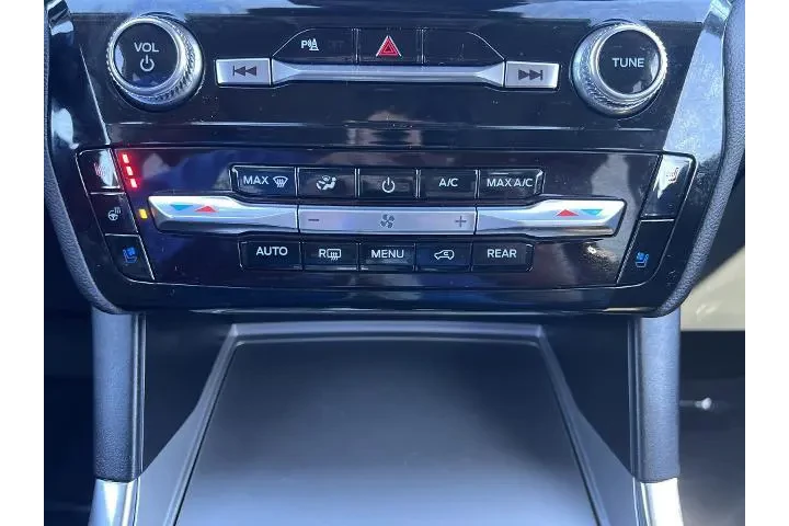 $37426 : Ford Explorer 2024 AWD Limit image 9