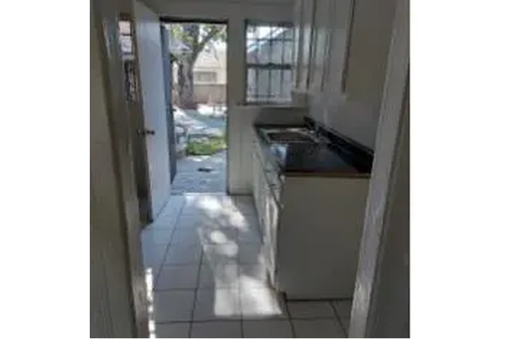 $1450 : RENTO APTO.  SENCILLO image 4