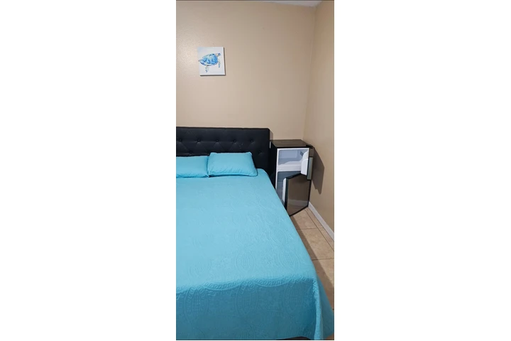 $750 : Cuarto para renta image 3
