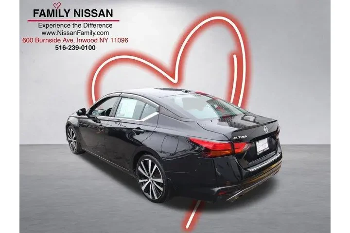 $15761 : Nissan Altima 2021 2.5 SR 4d image 5