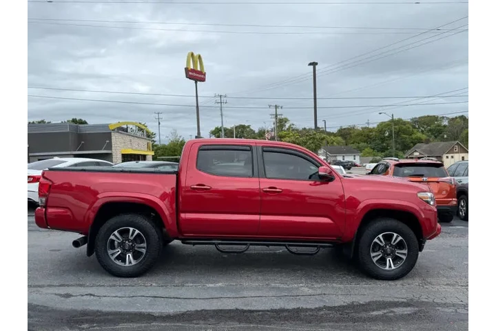 $28495 : 2017 Tacoma TRD Sport image 9