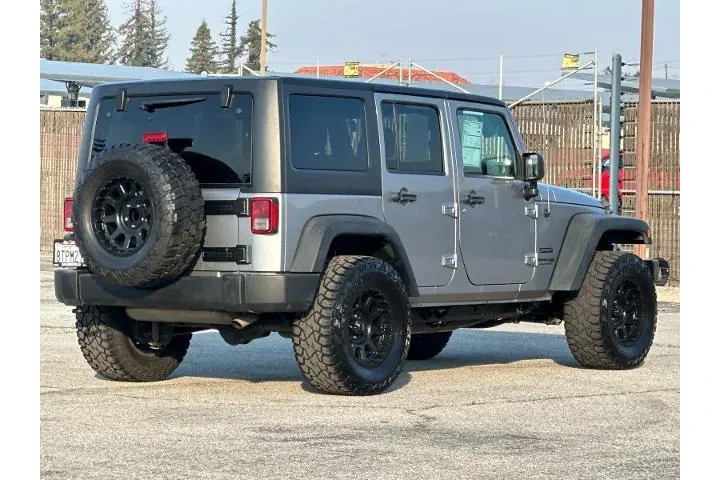 $19990 : Jeep Wrangler JK Unlimited 2 image 3