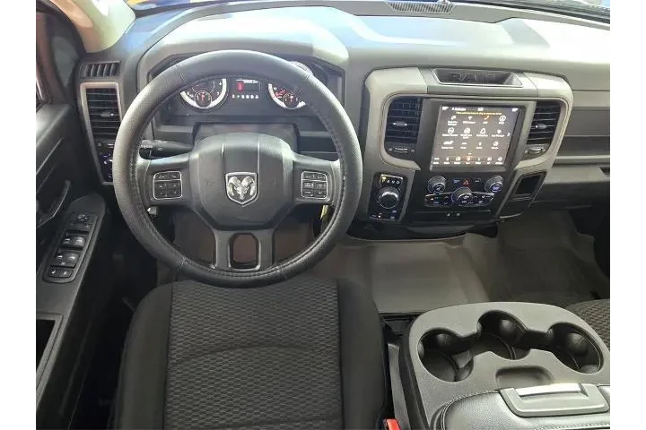 $27988 : Ram 1500 Classic 2019 4x4 Tr image 10