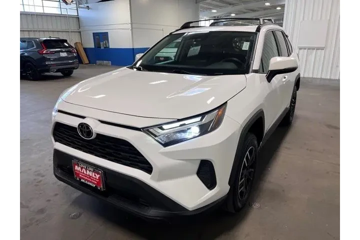 $29964 : Toyota RAV4 2023 AWD XLE 4dr image 7