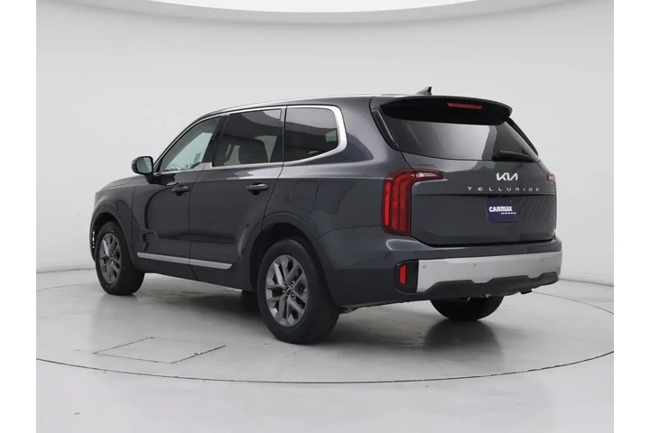 $30998 : Kia Telluride 2023 LX 4dr SU image 2