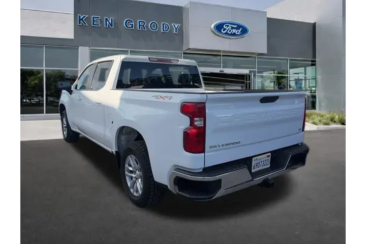 $33900 : Chevrolet Silverado 1500 202 image 4