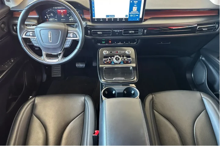 $25500 : Lincoln Nautilus 2021 AWD Re image 6
