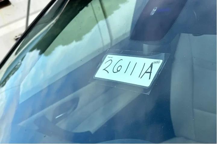 BMW 3 Series 2011 328i 4dr S image 3