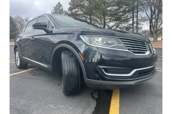 $9900 : 2016 MKX Select image 2